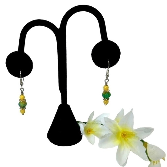 Boutique-Handmade Spring Colored Earrings - Picture 1 of 4